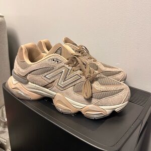 Brand New! New Balance Tan Sneakers